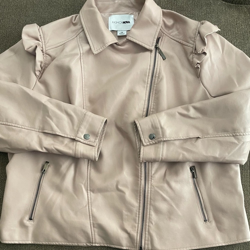 Women’s FashionNova Faux Leather Ruffled Shoulder Jacket Size 2X ~ Pink